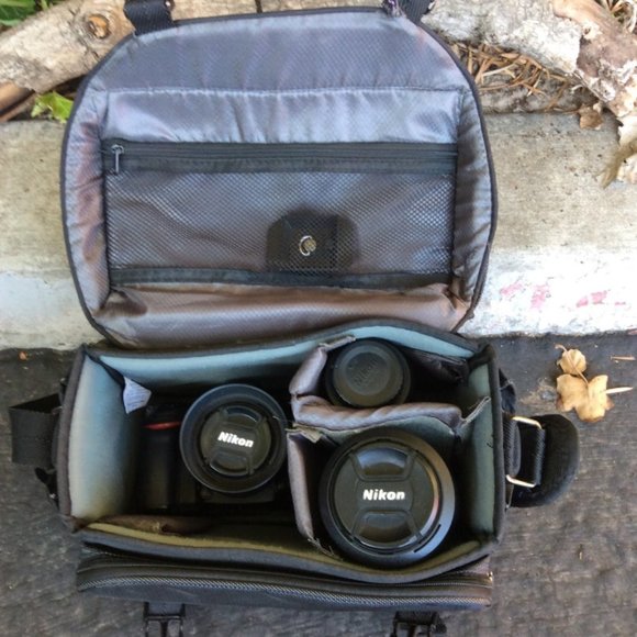 Nikon D7200 Bundle! - Picture 3 of 12